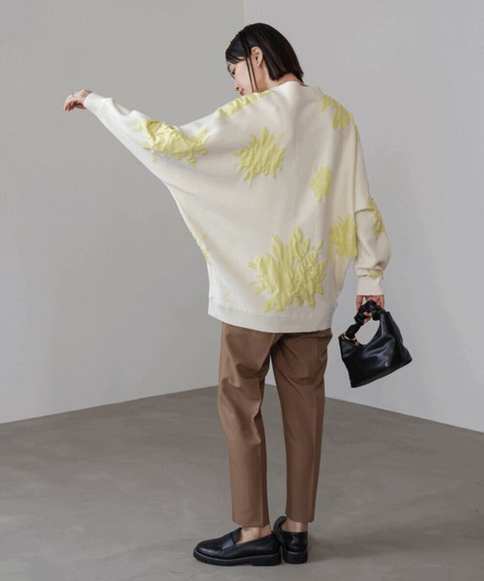 日本 Bab - 唯美花卉寬鬆感針織開襟外套-淺灰