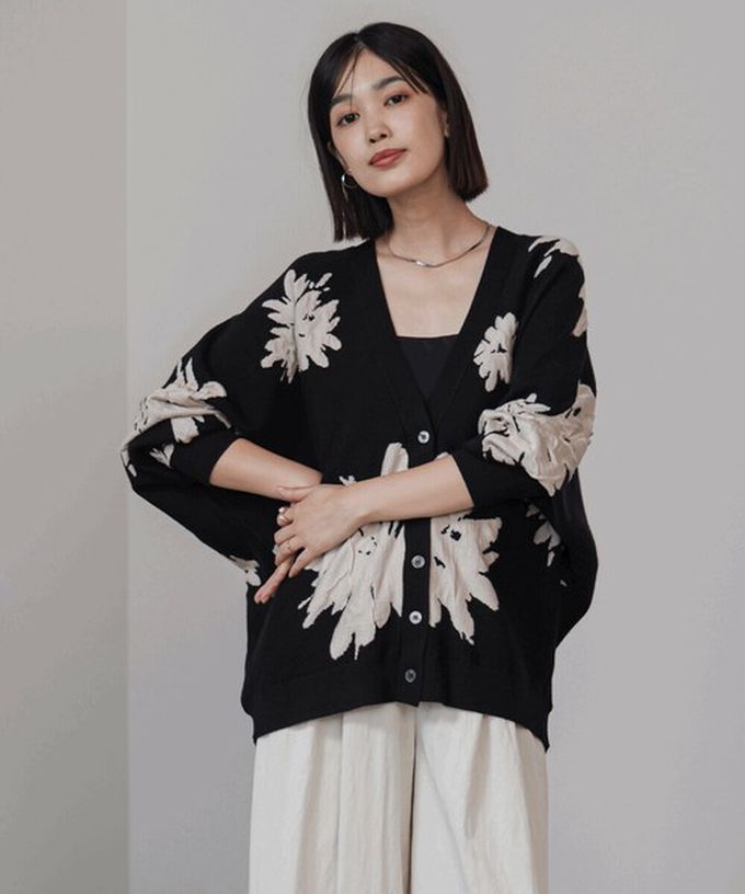 日本 Bab - 唯美花卉寬鬆感針織開襟外套-黑