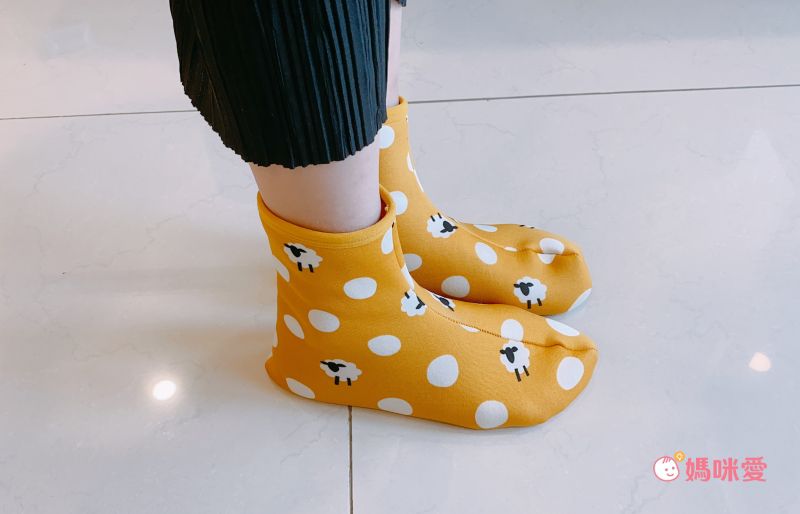 日本丸和 - 雙層機能裏起毛防滑室內襪-小貓緞帶-灰 (21-25cm)-短筒