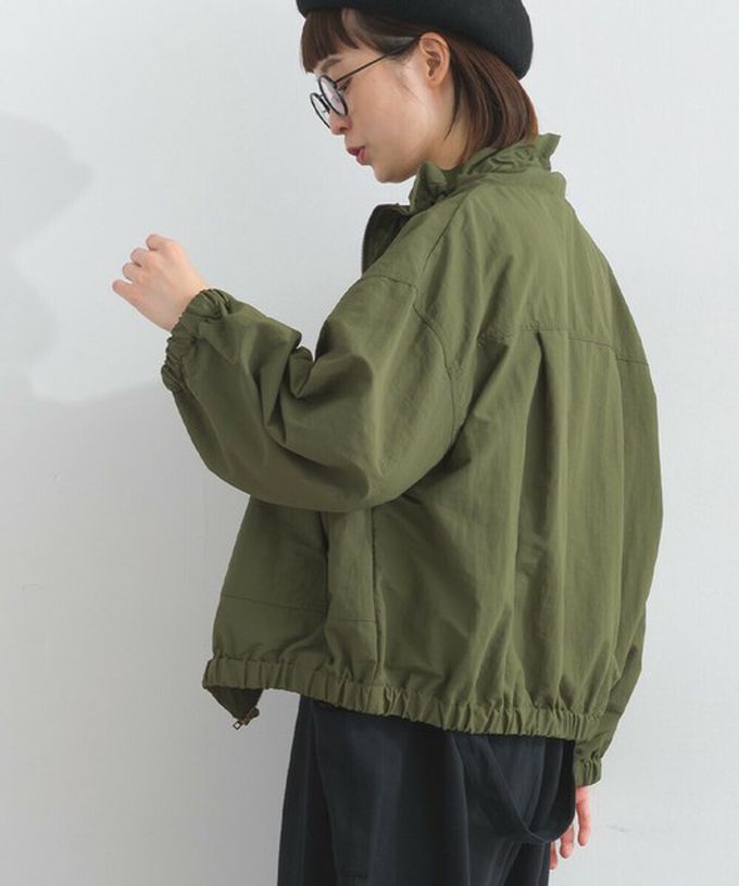 日本 Lupilien - 輕盈俏麗特色領尼龍短版薄外套-軍綠