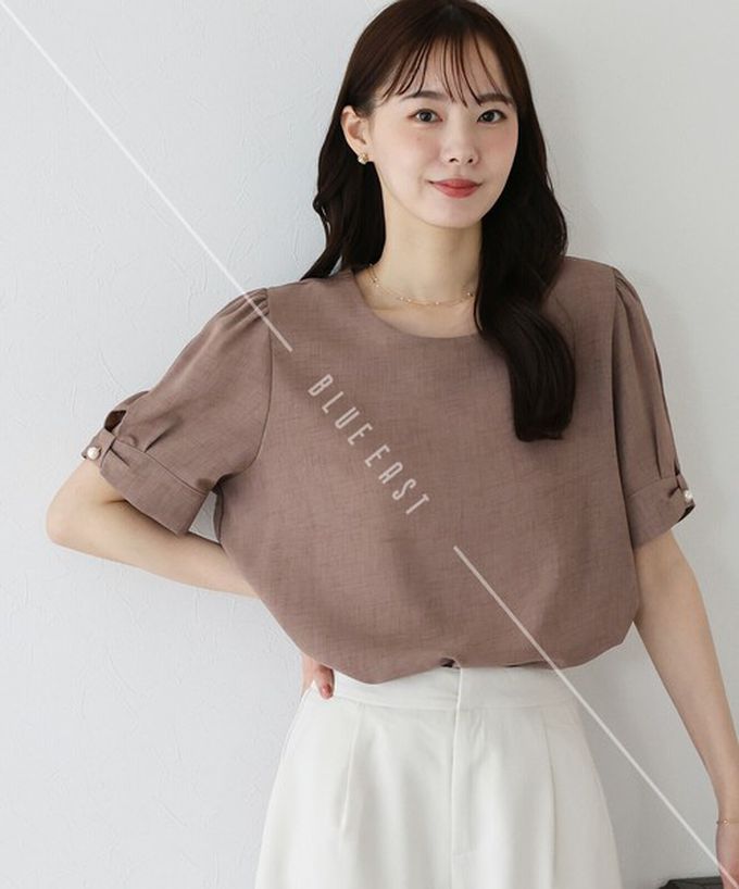 日本 BLUE EAST - 珍珠袖扣亞麻感氣質短袖上衣-黑 (M)
