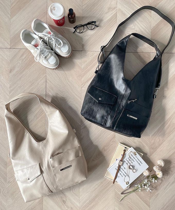 日本 Classical Elf - 俐落酷感大容量2way造型側背包-米杏