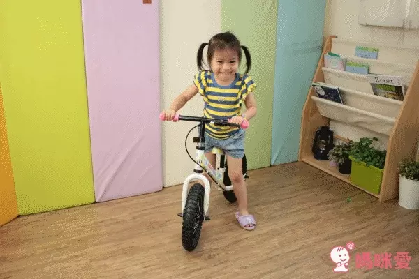 英國 Kiddimoto - 兒童滑步平衡車-時尚英倫(無煞車) (85~115cm/50kg內)-買就送同款車鈴