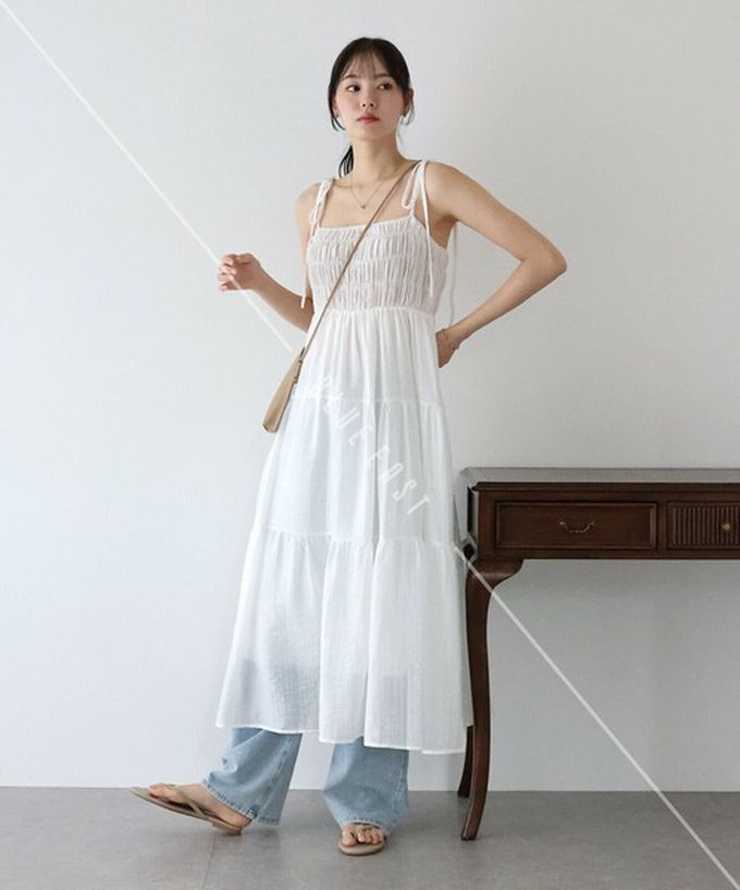 日本 BLUE EAST - 清爽透膚感皺摺綁帶分層洋裝-灰