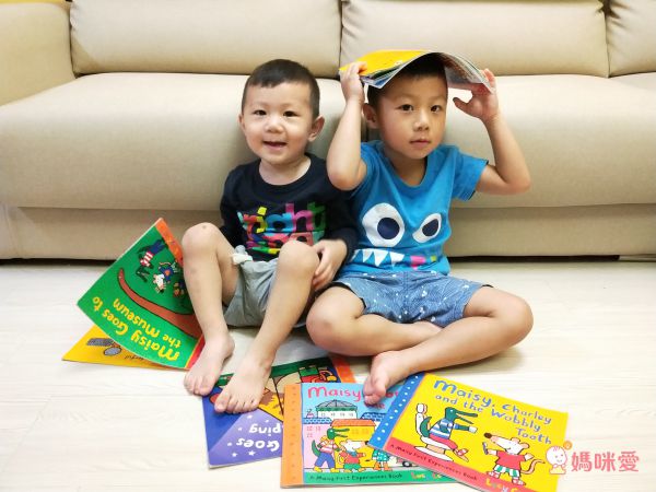 有夠便宜！英國Maisy小鼠波波繪本★全套10冊只要1099元，再送超實用安全常識互動書！