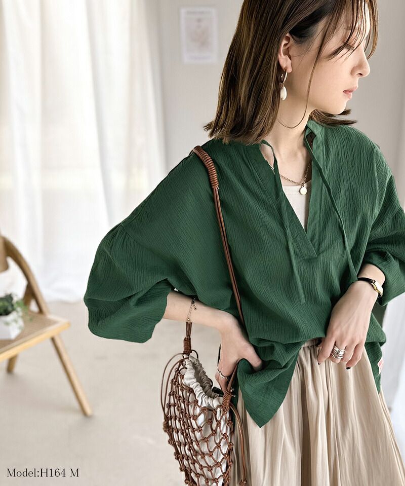 日本 Classical Elf - 溫柔感楊柳細摺綁帶長袖上衣-淺灰棕