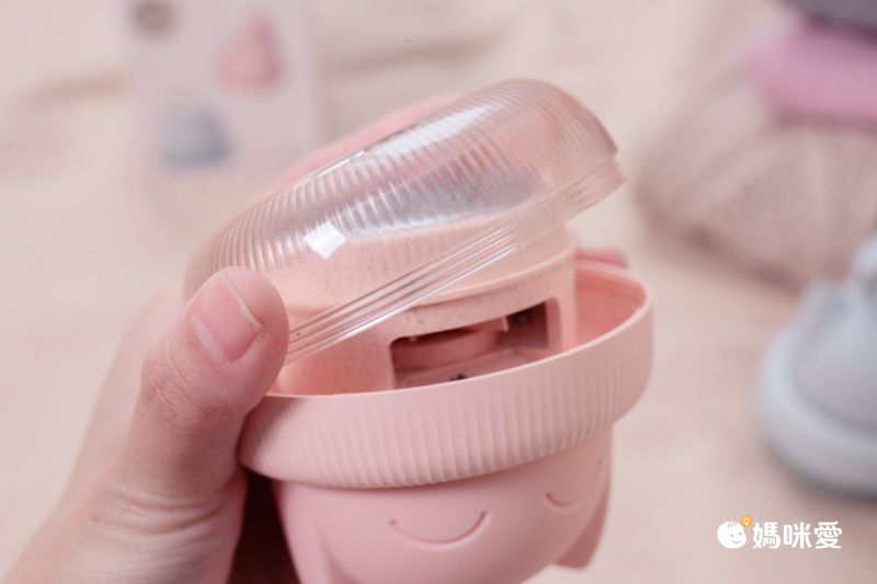 FUNY 萌貓吃毛球機，剷除毛球又是一件新衣服！