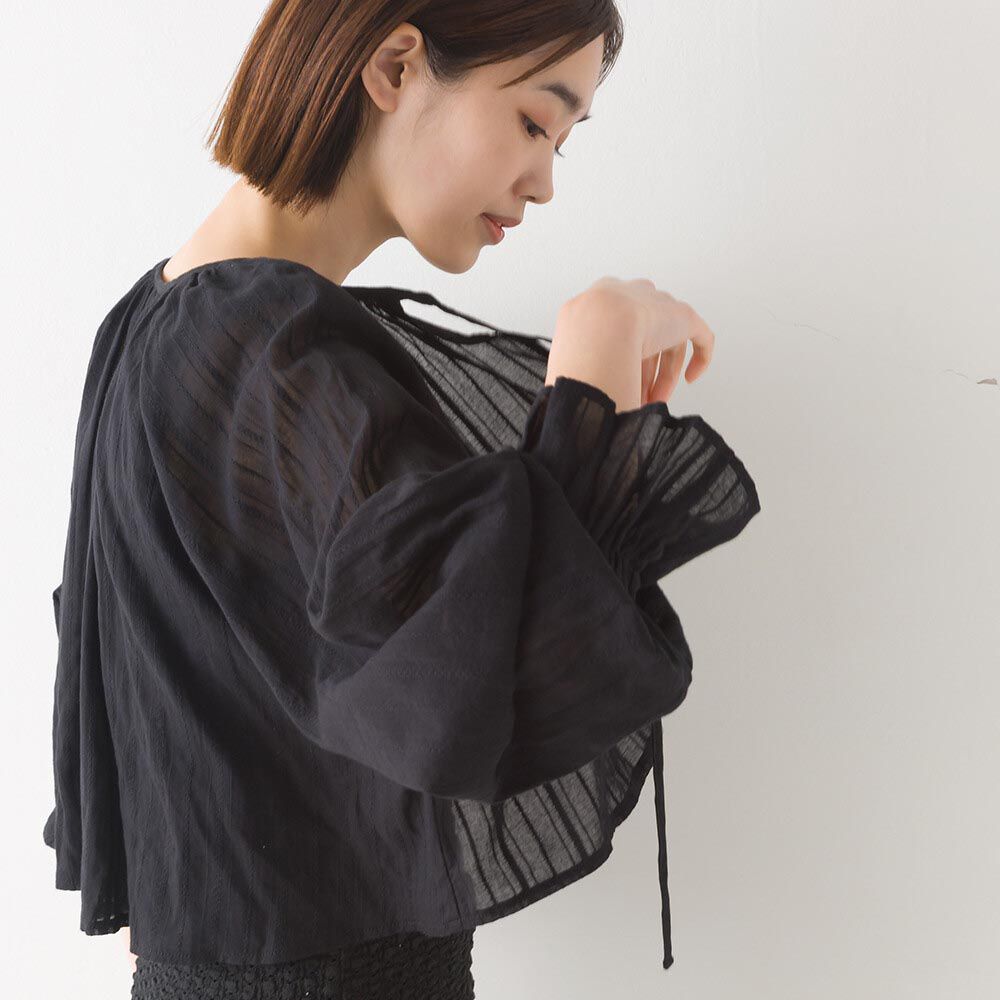 日本 OMNES - 溫柔糖果袖綁帶短版罩衫/外套-黑
