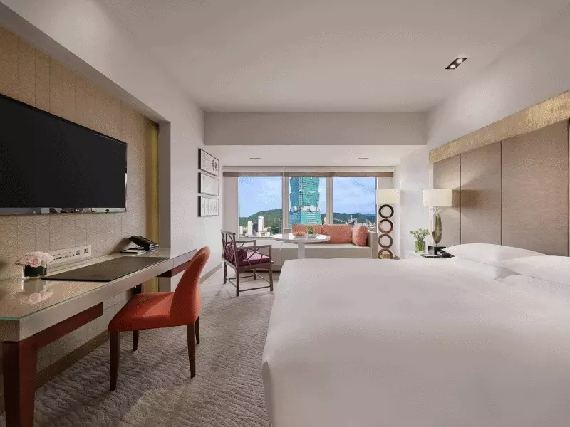 2大2小★暑假不加價【台北君悅】一泊二食豪華度假之旅