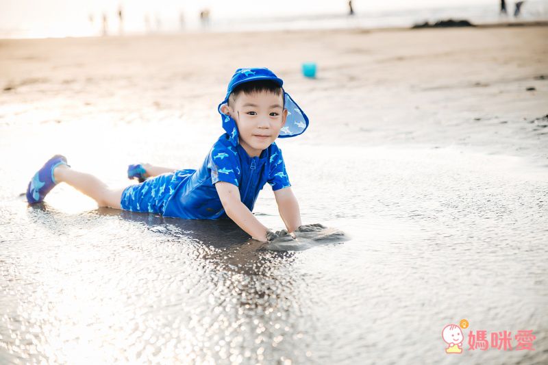 德國Playshoes - 抗UV防曬短袖兩件組兒童泳裝-鯊魚