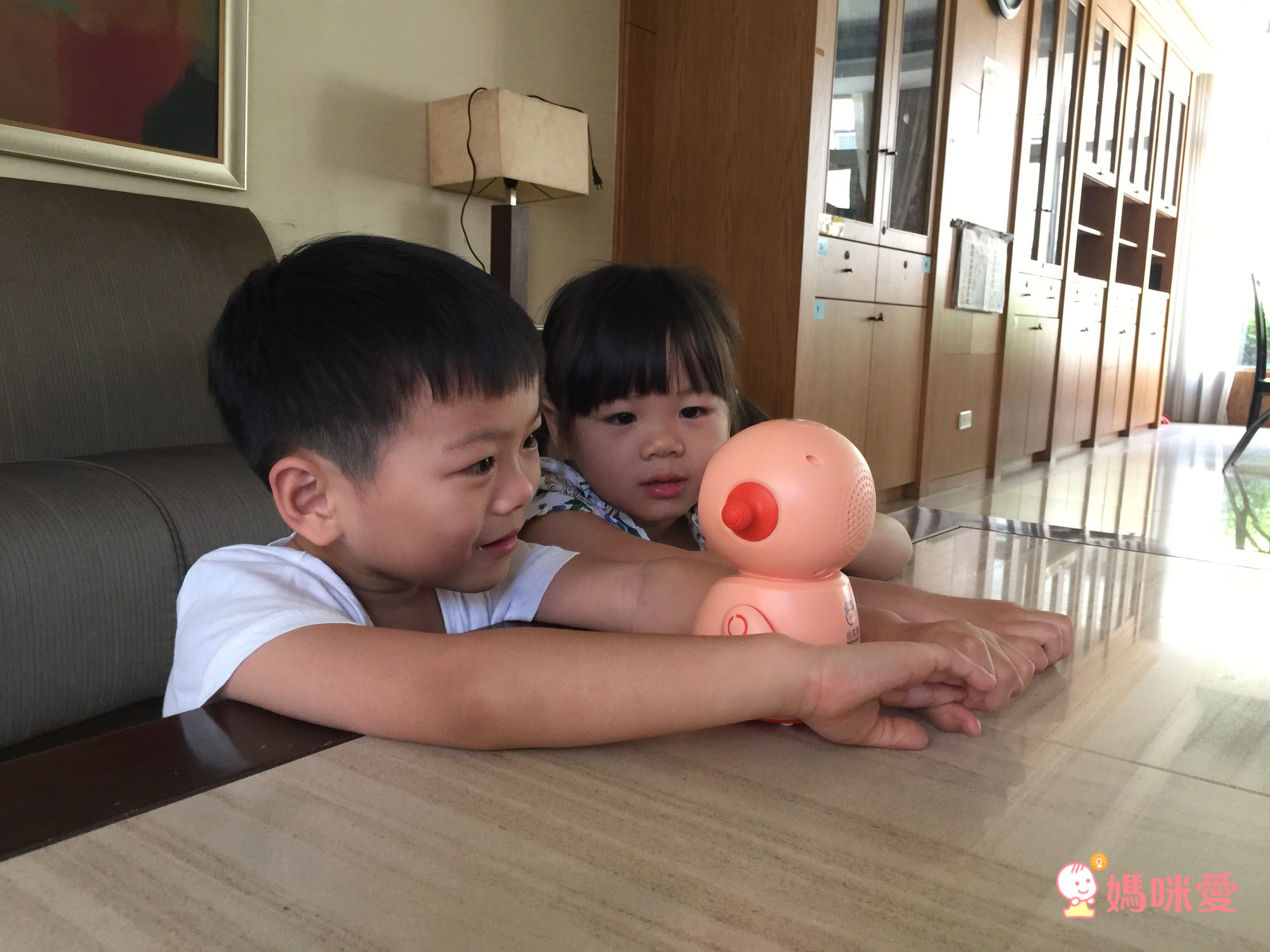 唱跳搖擺機器人★牛津新品★陪玩安撫的育兒神器！電音舞曲