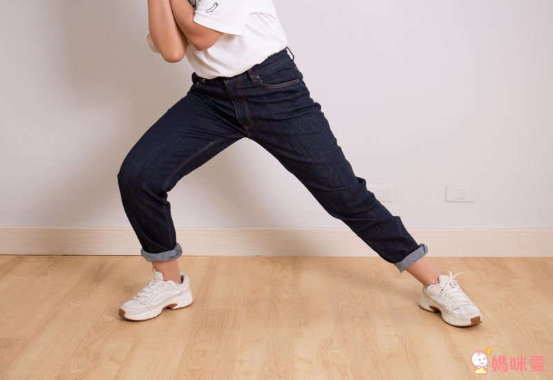 日本 zootie - 雨天對策 防潑水彈性直筒純棉牛仔褲-藏青