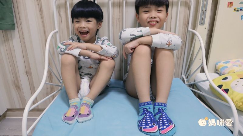 日本 aehwa - 地球的朋友 印花大人襪(媽媽)-花園鰻-水藍 (23~25cm)