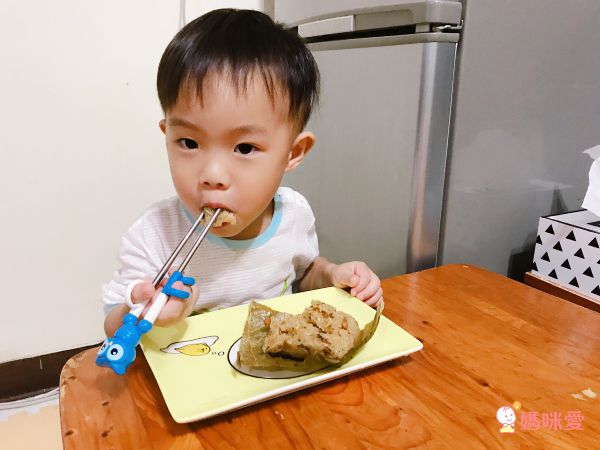 人氣港式點心【新葡苑】大廚蘿蔔糕、小豬流沙包 ✦ 超值優惠價，現買現賺！