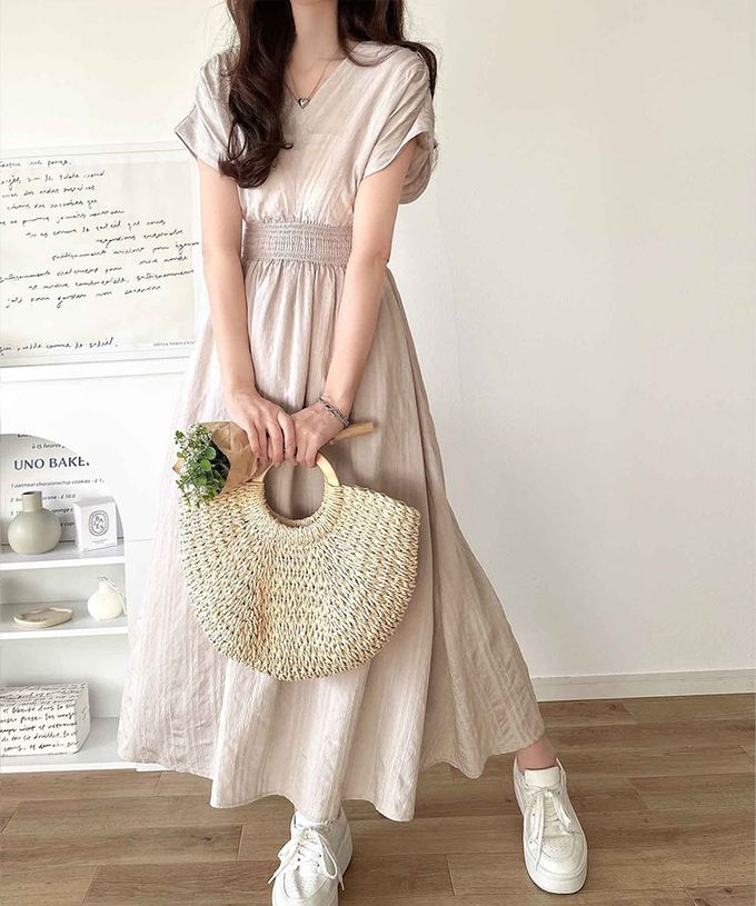 日本 Classical Elf - 氣質V領縮腰修身短袖洋裝-黑