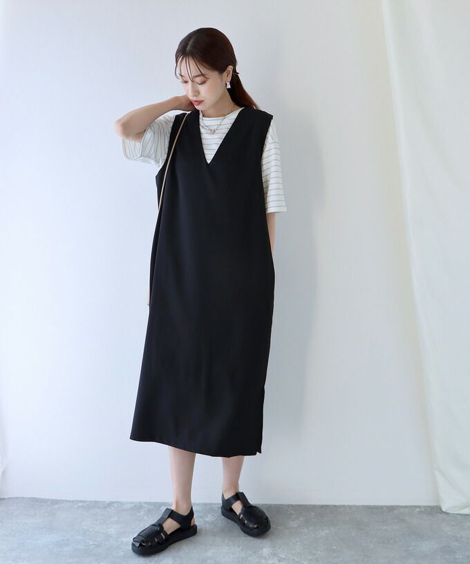 日本 BLUE EAST - 2WAY率性簡約V領連身洋裝/背心裙-黑