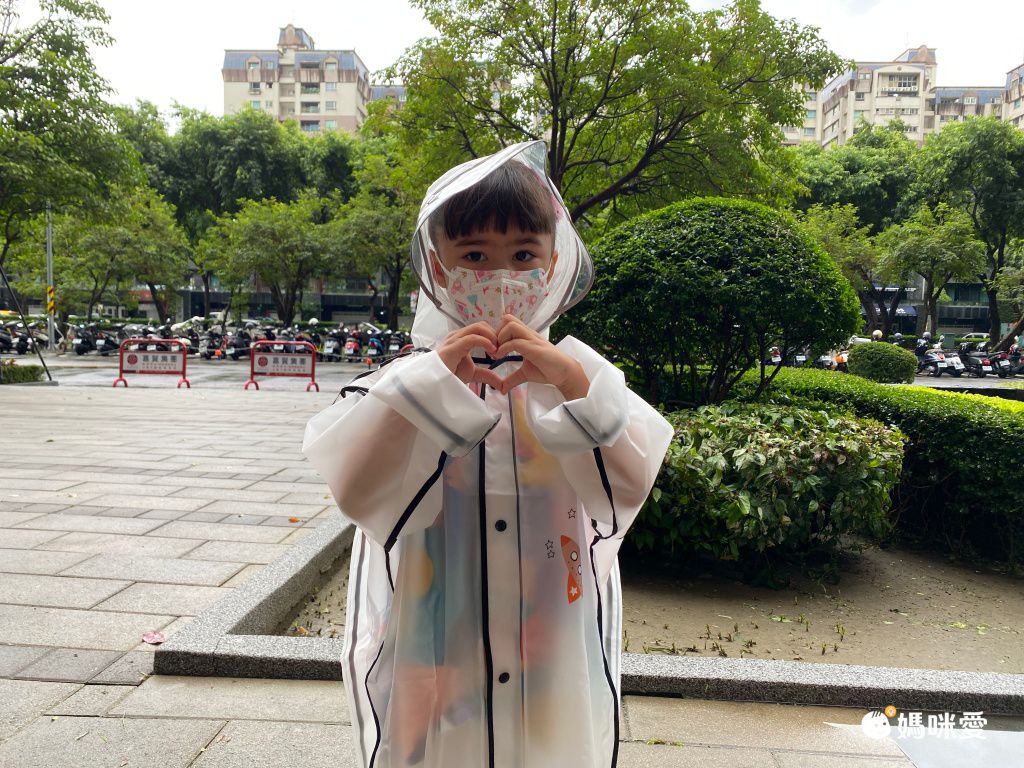 卡通圖書包位兒童雨衣-獅子-黃色-無綁帶吊繩