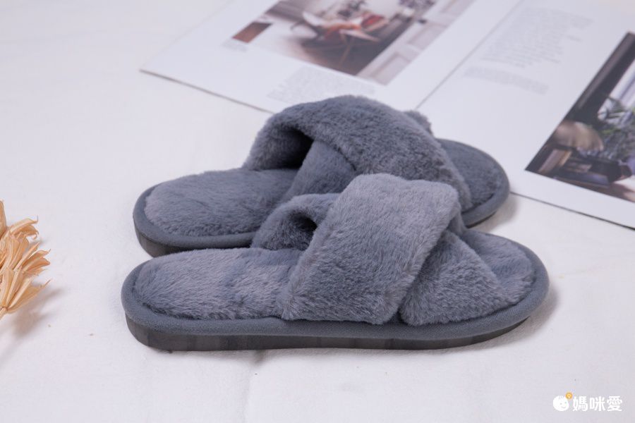 毛毛保暖室內拖鞋-交叉綁帶款-粉色