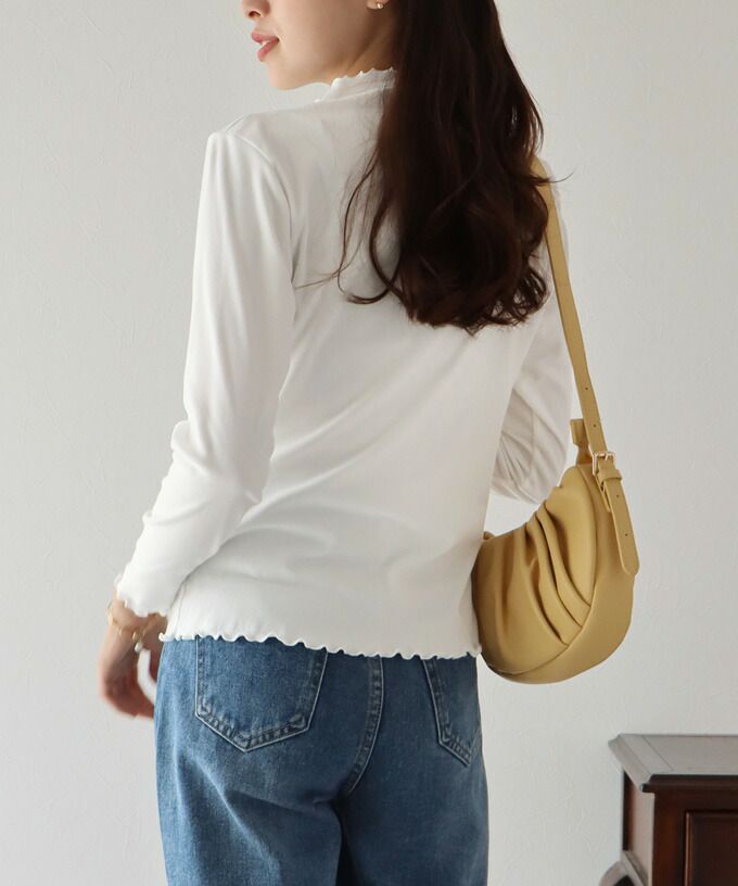 日本 BLUE EAST - 微立領木耳邊薄長袖上衣/打底衫-簡約白