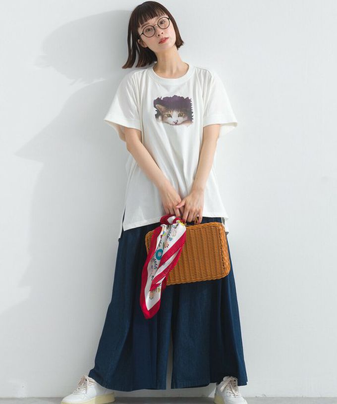 日本 Lupilien - 療癒休閒感落肩長版T恤-貓咪照片-黑