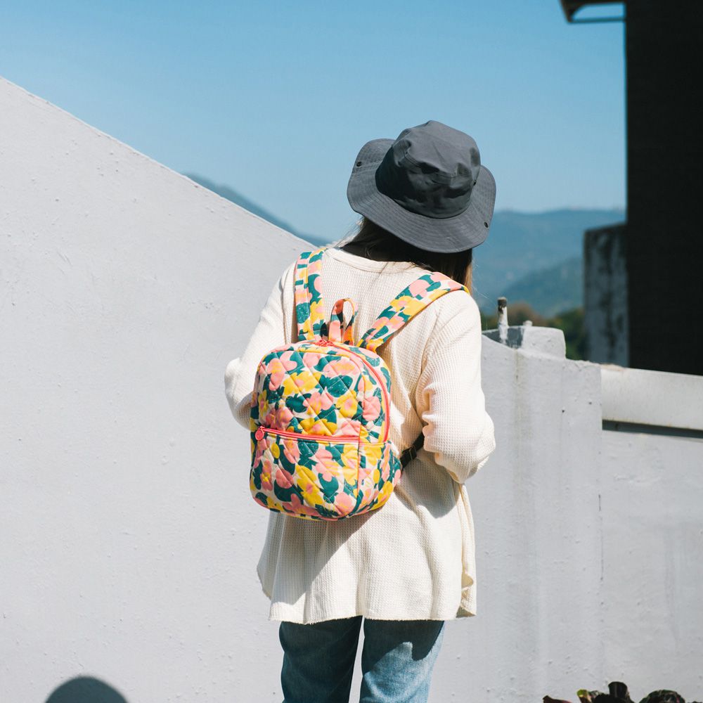 印花樂 inBlooom - 鋪棉後揹包-印花樂 x UULIN/荷包蛋花朵-粉色 (22 x 29.5 x 12.5 cm)