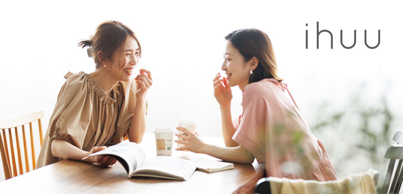 日本 ihuu - 大格紋俏皮針織毛衣-淺黃灰