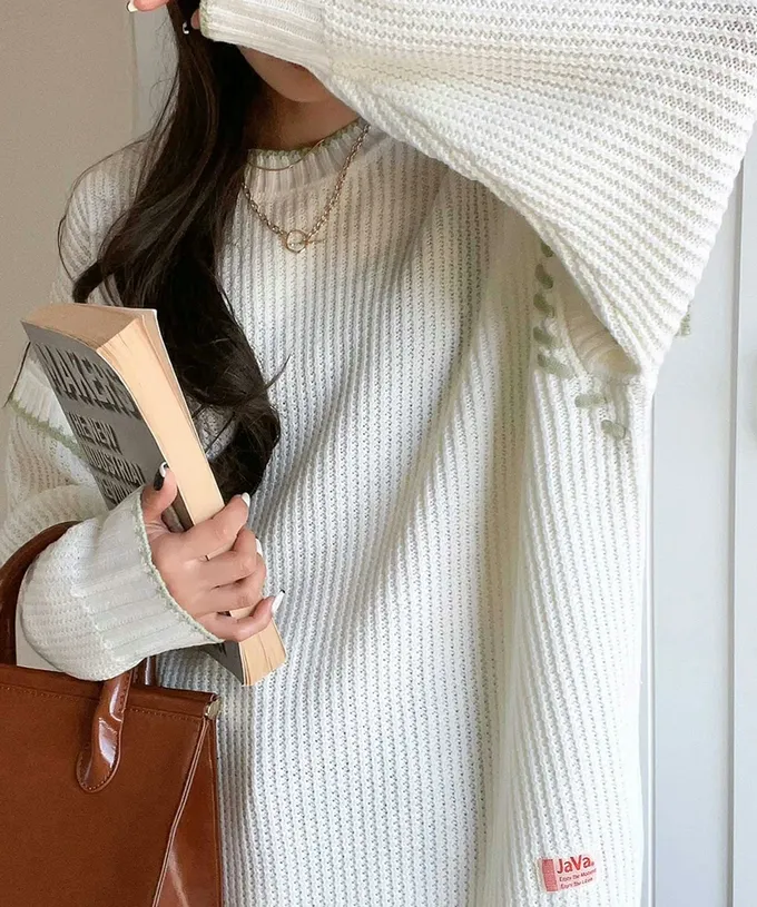 日本 Classical Elf - Java 落肩滾邊縫線粗針織長版上衣-白x灰
