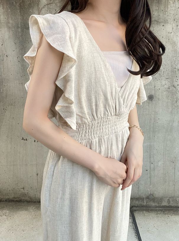 日本 GRL - V領棉麻荷葉邊修身吊帶褲-米杏