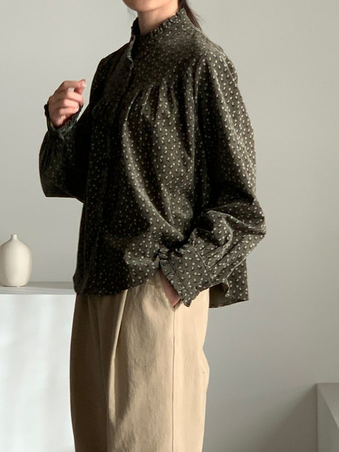 韓國女裝連線 - 滿版小花朵燈芯絨長袖襯衫-軍綠 (FREE)