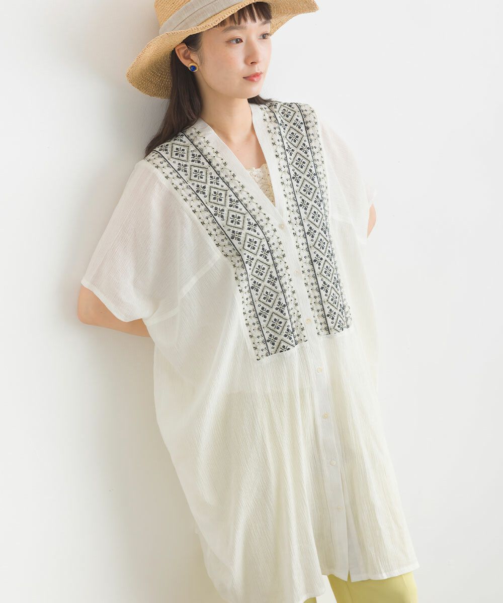 日本女裝代購 - 100%印度棉 前刺繡V領長版短袖上衣-白