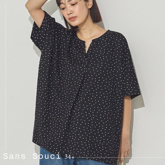 日本 Sans Souci 34+ - 接觸涼感 鑰匙領五分袖上衣-圓點-米白