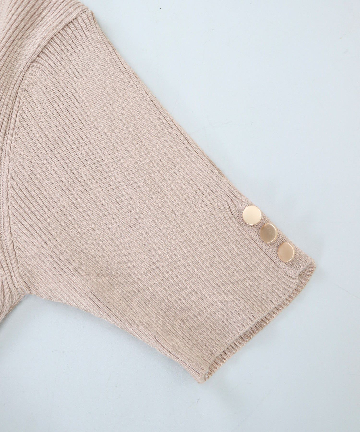 日本 BLUE EAST - 圓領金釦羅紋短袖上衣-白