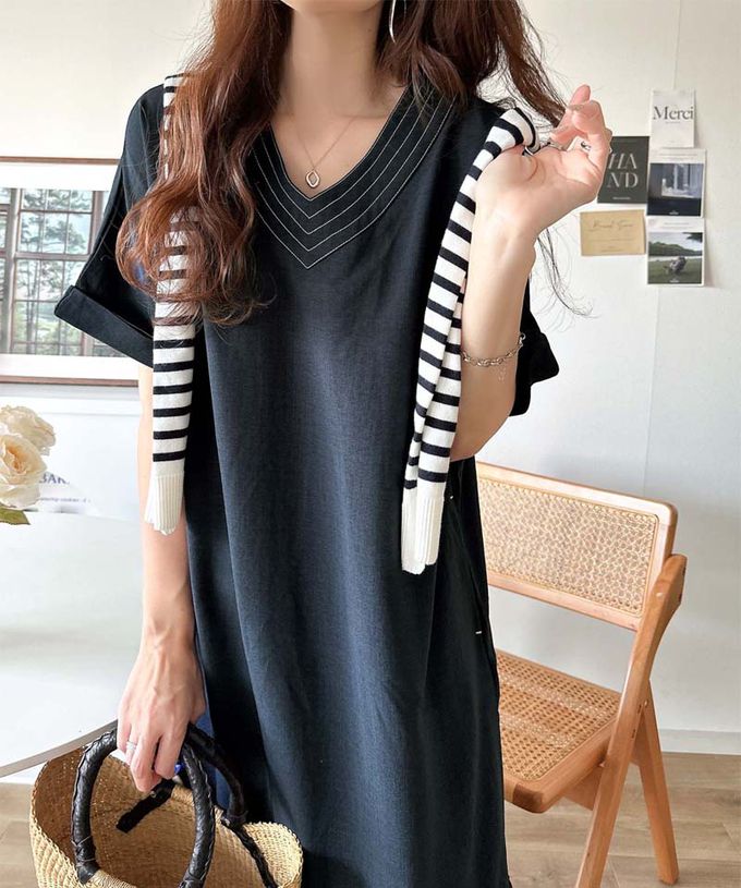 日本 Classical Elf - 顯瘦線條V領傘狀五分袖洋裝-卡其杏