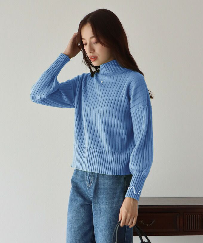 日本 BLUE EAST - 百搭坑條立領針織毛衣-水藍