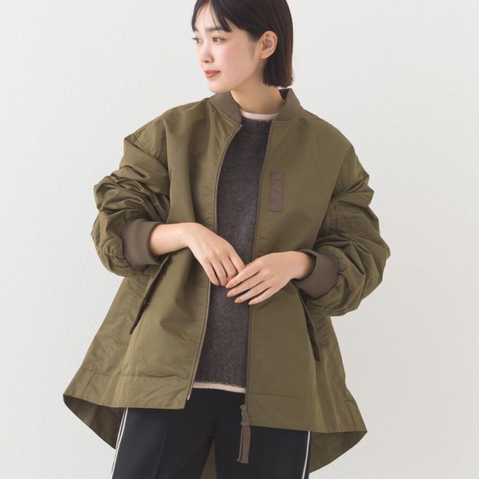 日本 OMNES - 優雅帥氣A字型寬版MA-1飛行外套-軍綠