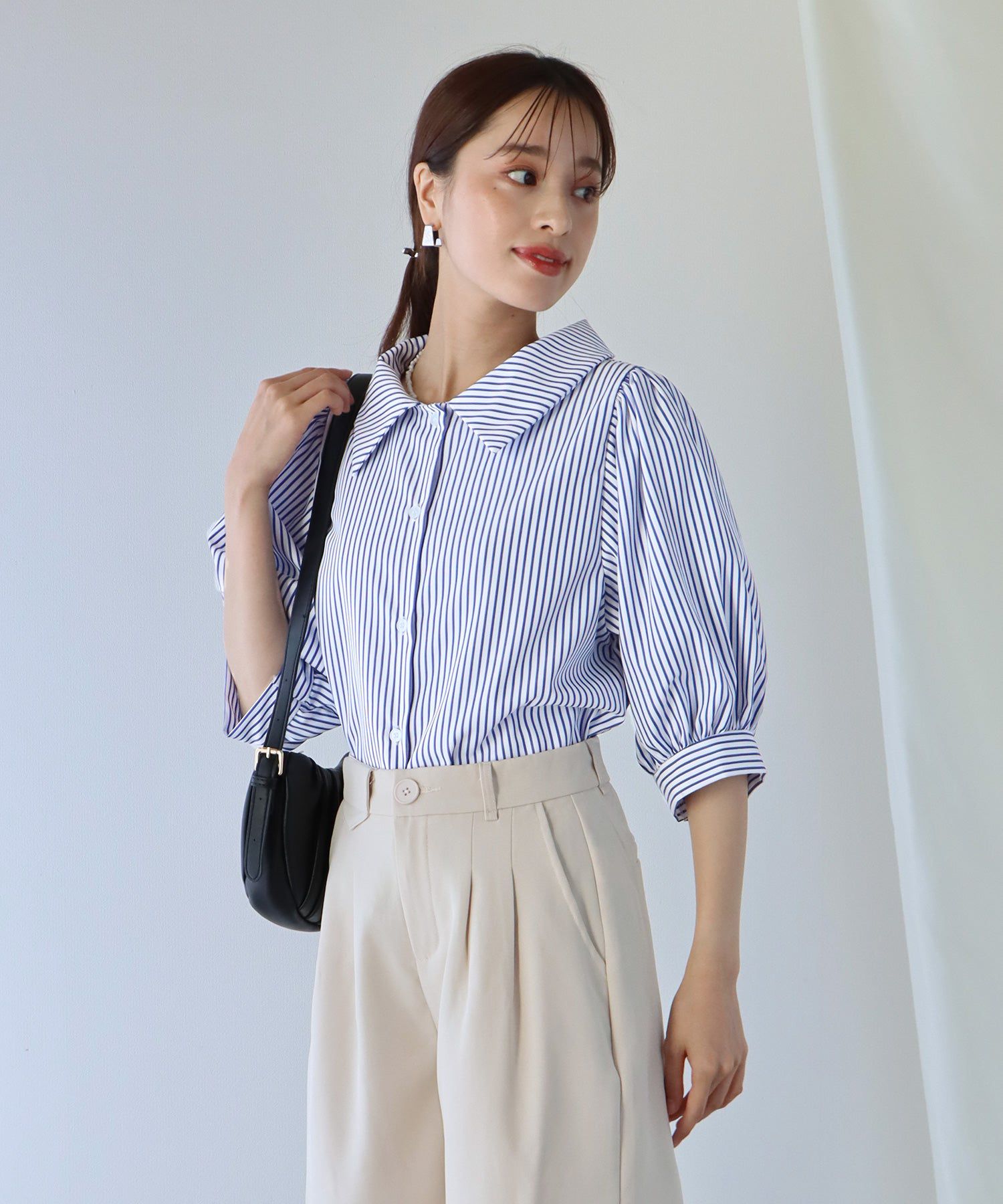 日本 BLUE EAST - 百搭翻領澎澎袖襯衫-直條紋-水藍