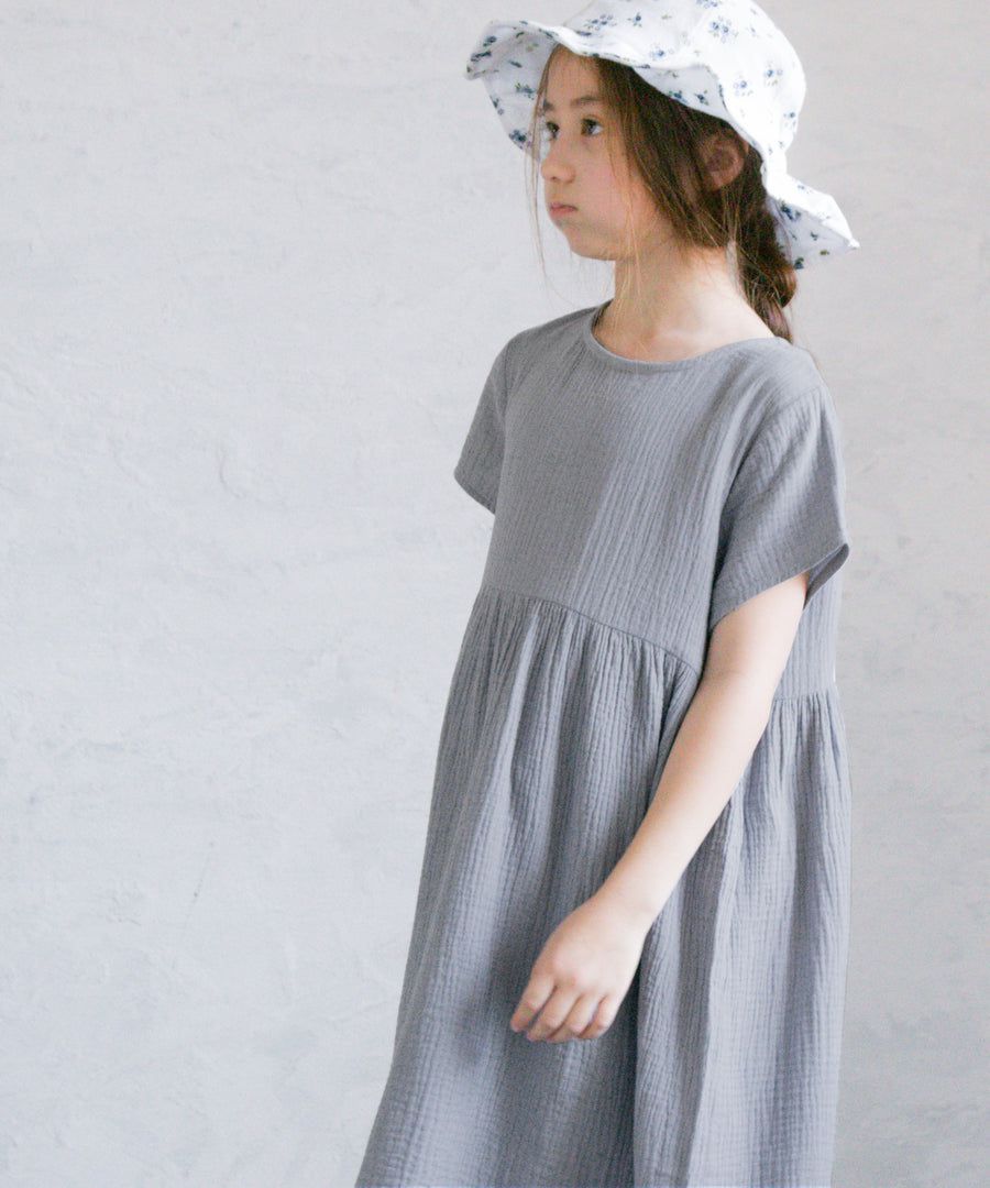 日本 PAIRMANON - 純棉微皺感短袖素色洋裝(孩子)-紅