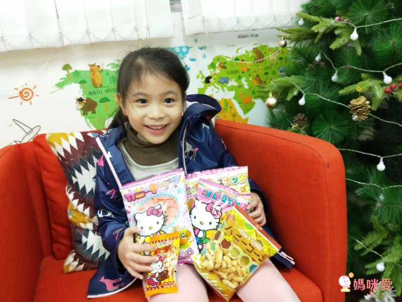 全新Hello Kitty聖誕驚喜包 x 日本兒童肝油乳酸菌軟糖 ❤