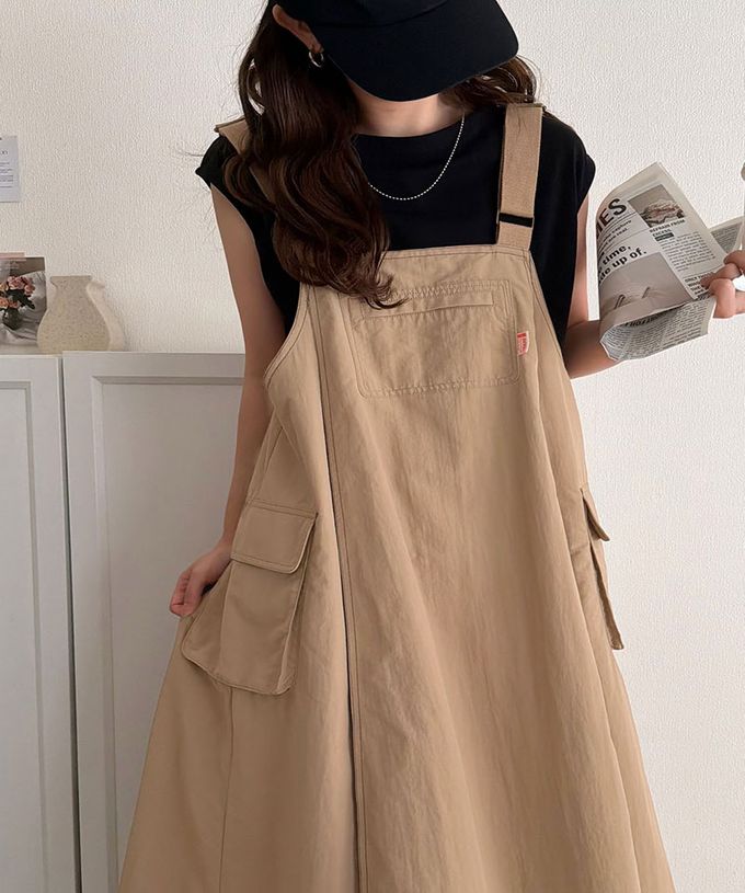 日本 Classical Elf - Java 工裝風舒適傘擺尼龍吊帶裙-海軍藍