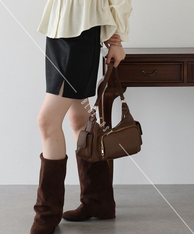 日本 BLUE EAST - 復古時尚多口袋迷你肩背包-黑