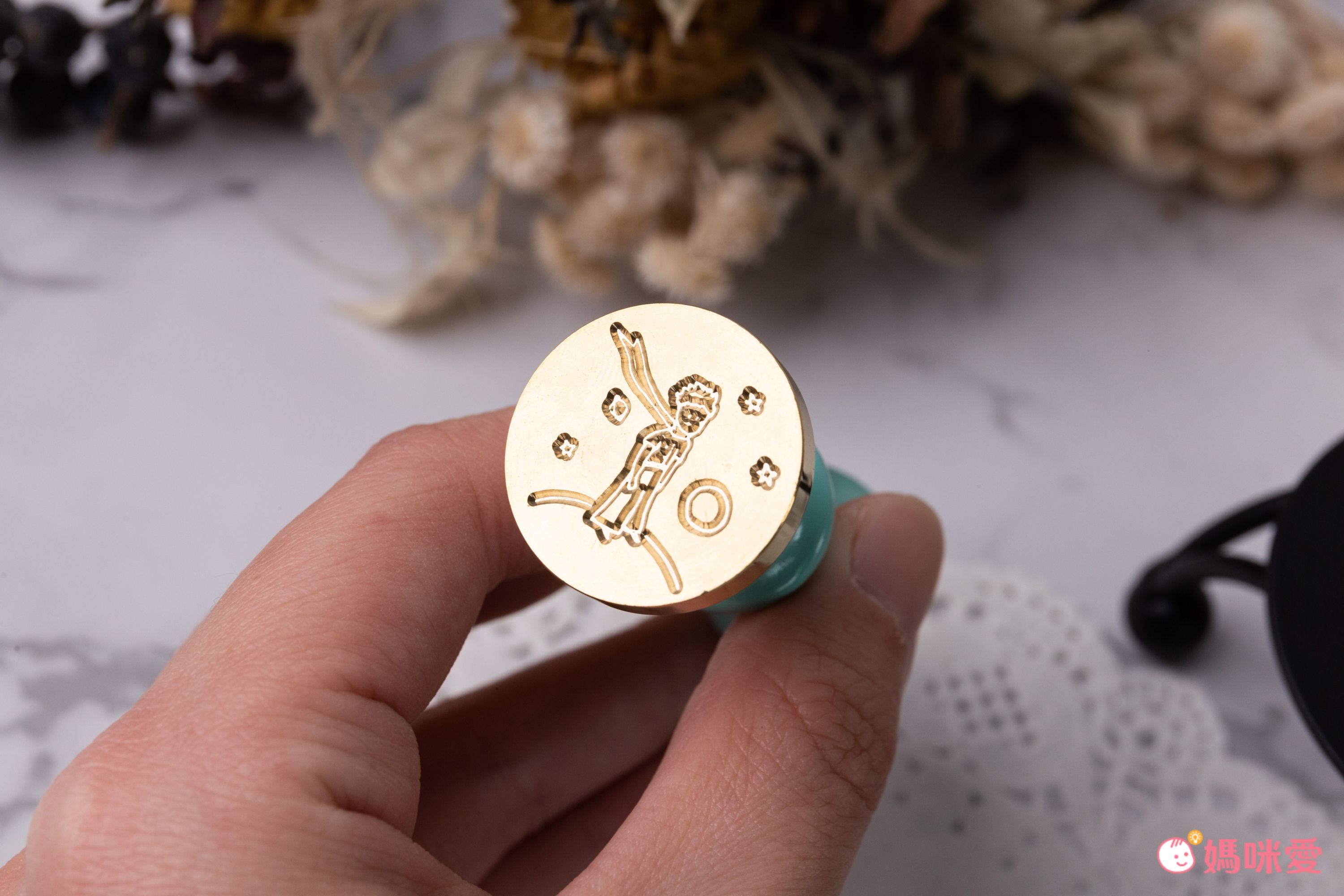 韓國 Sealhouse - 迷你火漆章禮盒組-卡通小王子-火漆章(含木柄)+罐粒X1+木杓X1+融蠟架X1+小蠟燭X1+火柴盒X1