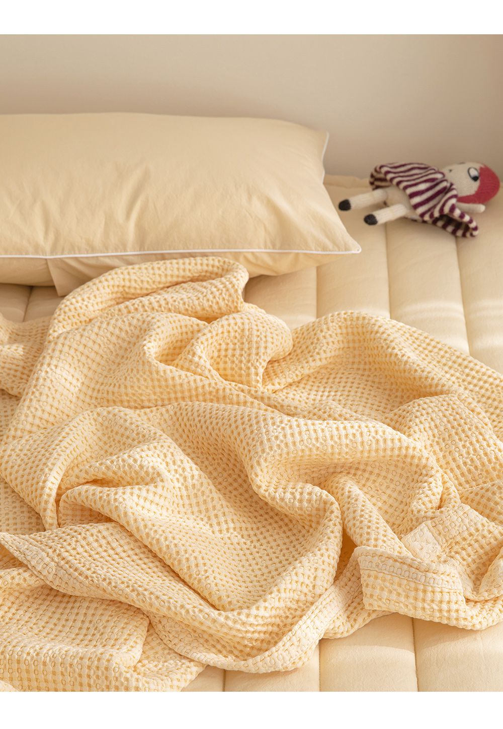 韓國 Maatila - (兒童款)天絲莫代爾鬆餅被毯-香蕉優格 (130X170cm)