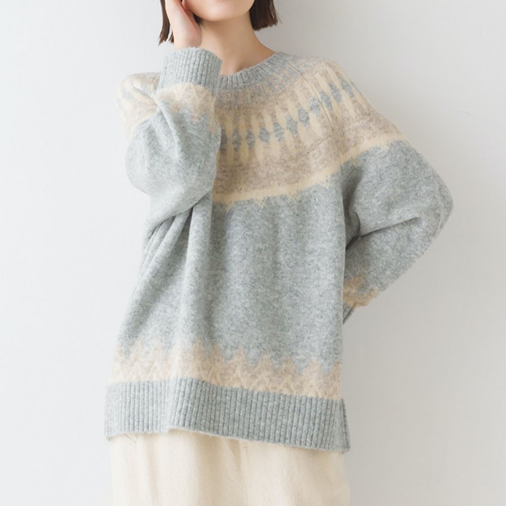 日本 OMNES - 羊毛混紡歐風圖騰毛衣-優雅灰