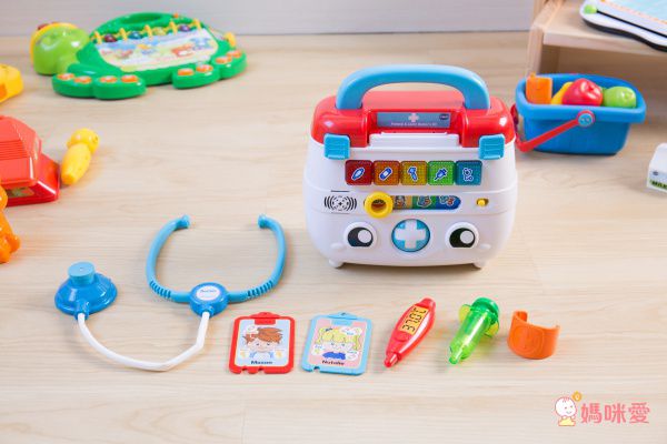 化身飛行員探索世界【Vtech】聲光探索地球儀