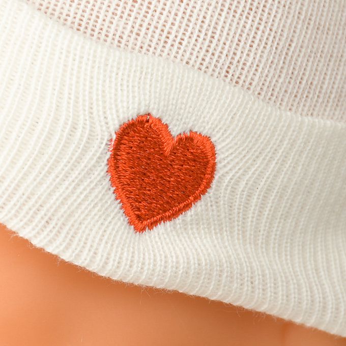 akachan honpo - 新生兒針織帽-愛心刺繡-米白色 (32~36cm)