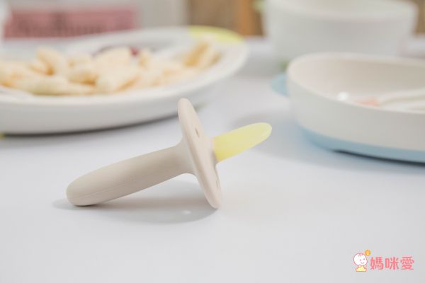 Richell TLI 離乳食用湯匙