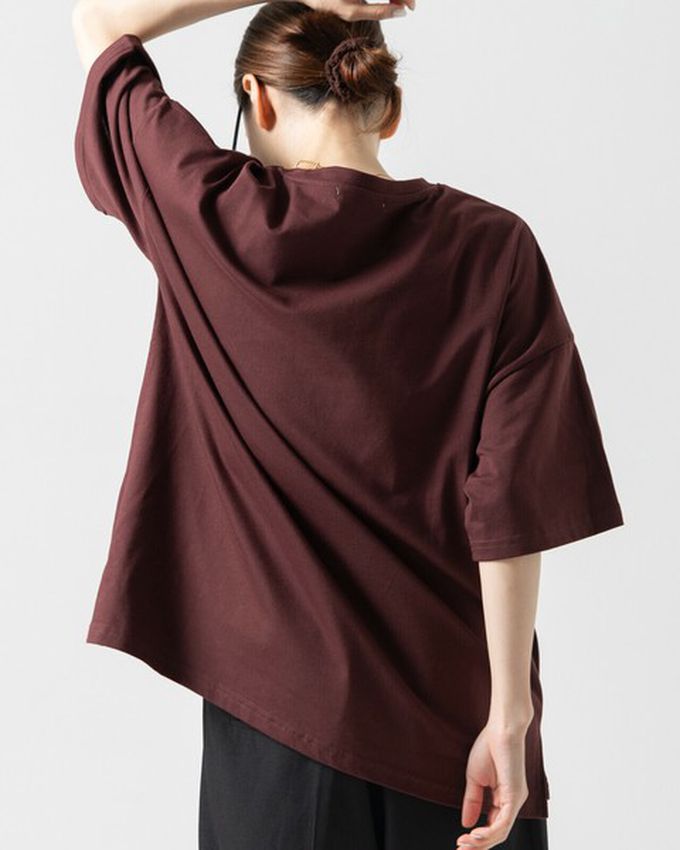 日本 gleam - 燙金光澤廓形寬版天竺棉短袖T恤-金x奶油杏