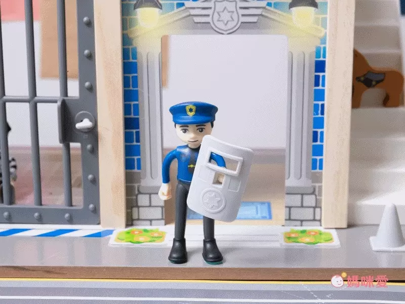 高達30種配件＆機關！【德國 Hape】木製軌道組