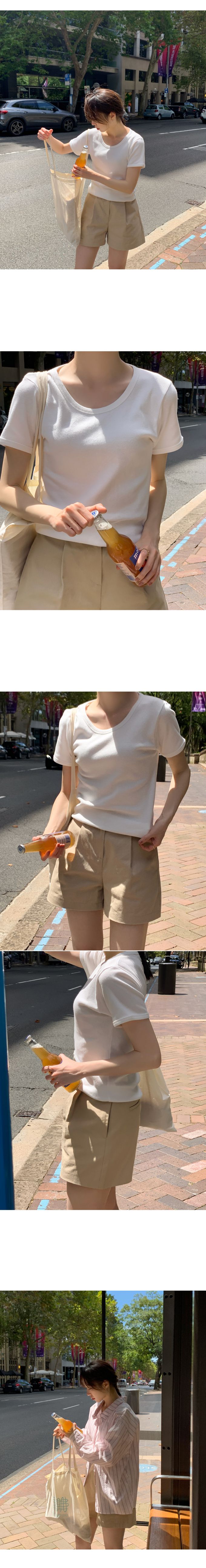 韓國 98doci - 好搭圓領修身後扣短袖上衣-象牙白