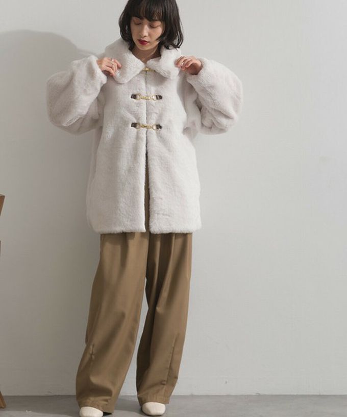 日本 ELENCARE DUE - 魅力金扣柔軟蓬鬆仿毛翻領大衣外套-炭灰